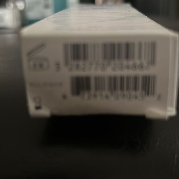 AVENE- Cleansing Foam 5.0z & Cicalfate + Restorative Protective cream Bundle - Picture 6 of 6